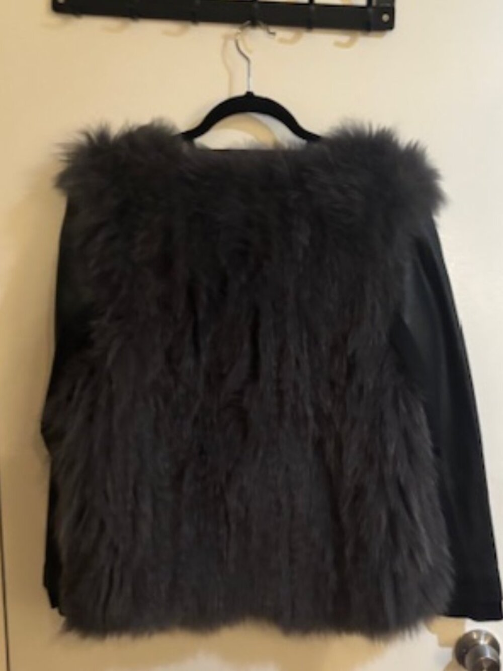 Spring Leather/Fur - Picture 4 of 4